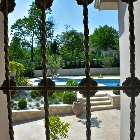 Zita U Svicima For 10 People With Jacuzzi & Sauna In Istria Pićan