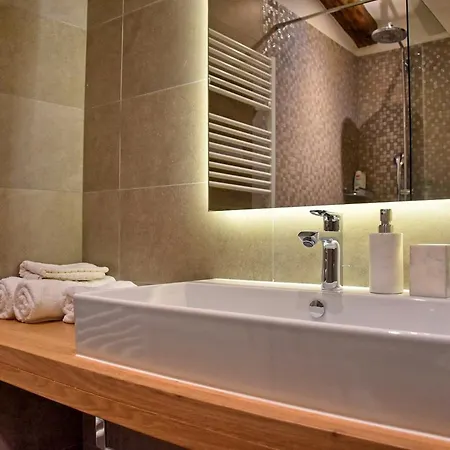Zita U Svicima For 10 People With Jacuzzi & Sauna In Istria Pićan