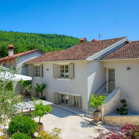 Вилла Zita U Svicima For 10 People With Jacuzzi & Sauna In Istria